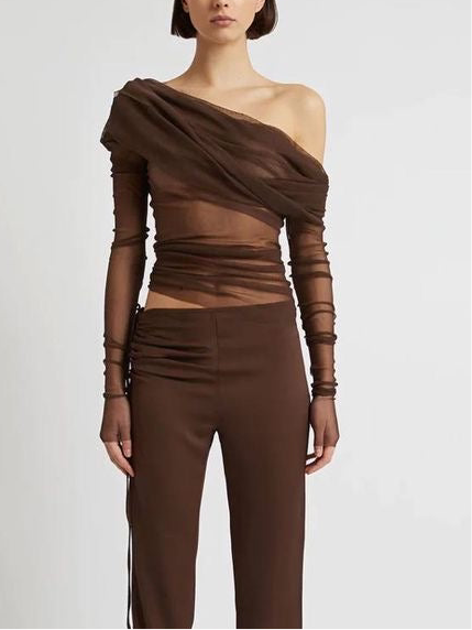 Blouse hombros afuera en tul