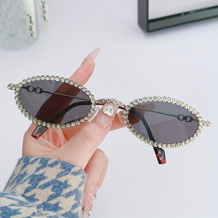 Rhinestone decor retro design fashion glasses